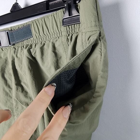 Columbia Sandy River Omni-Shade Cargo Shorts | Women's Small (8t) - Picture 6 of 13